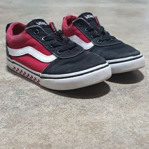 Boy's Van's Off The Wall checked slip ons